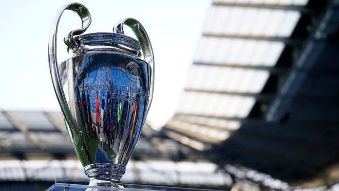 更是在关键 更是在关键